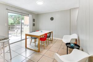 2 Mi to Garniers Beach Park Pet-Friendly FWB Home