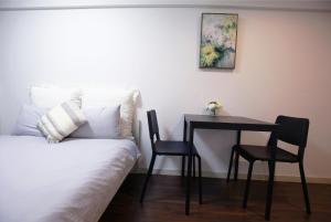 歌舞伎町の中心 ドンキホーテ 伊勢丹新宿へ便利 観光 ショッピング グルメが徒歩圏の都市型宿 QoSi