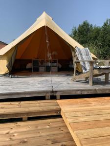 Tentes de luxe Canvas chill-out : photos des chambres