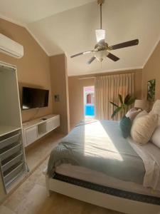 Total Privacy, Prime Location, Design