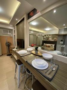 Bekipay Suite at Two Palm tree across NAIA 3