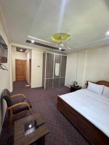 Yasin Heaven Star Hotel