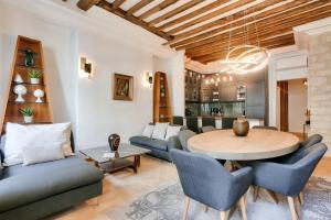 Luxurious 3BD with 3BR and AC