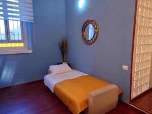 ARENA SUITE MILANO by HOME SUITE HOME --ALL COMFORTS IN CITY CENTRE -- with FREE SECURE PARKING GARAGE -CON PARCHEGGIO GRATUITO - Free wi fi - metro Verde subway Moscova GREEN LINE -Sforza Castle & Arch & Duomo by nice walk