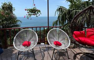 Yellow villa in Gonio