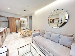 Acogedor y lujoso 1BD a pasos del mar y 5ta av