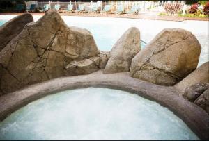 Oceanfront 3BR Paradise Pool, Spa and Views