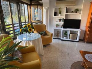 Playamar, dos habitaciones, primera línea de Playa y Piscina