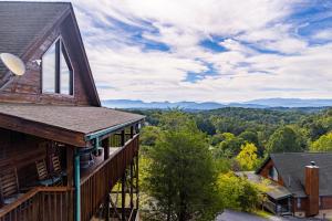 Mountain Splendor by American Patriot Getaways