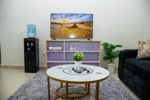 Tinahs Mountain Home