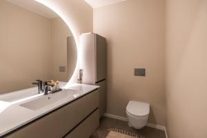 Aurora Modern Aparment