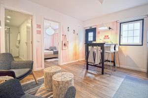 Curious Crow3 Studio by Homeful Homes