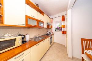 Apartment Vinka near the beach