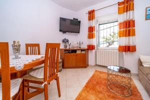 Apartment Vinka near the beach