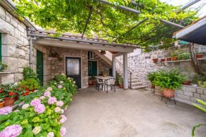 Apartment Vinka near the beach