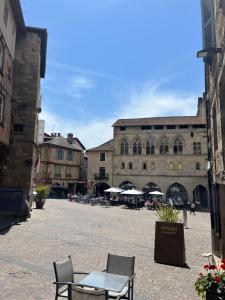 Cozy Appartment Champollion 1 - 3hvězdičkové hotely ve městě Figeac