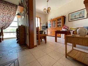 Villa Opera by Ville Refolo