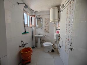 Lake Boulevard Guest House