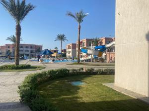 Nice flatwith swimming poolat sunny village resort