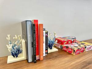 Tranquil Lakeview Home w Porch Bokeelia Retreat