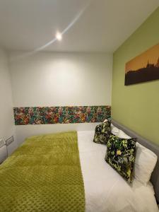 Oasis Urban retreat- Regent Street