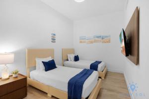 Beachfront Resort - Hot Tub & Pool- Near Beach