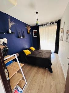 Appartements Grand Appartement ANTONY : photos des chambres