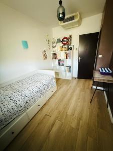 Appartements Grand Appartement ANTONY : photos des chambres