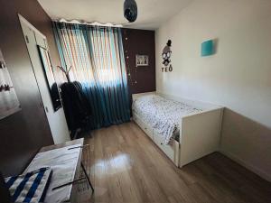 Appartements Grand Appartement ANTONY : photos des chambres