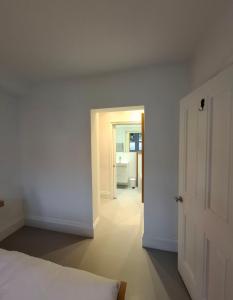Elegant Garden Flat - Wimbledon