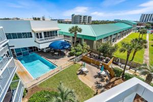 Pelican Beach Resort 415