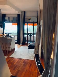 Little Suite On Lake Maggiore