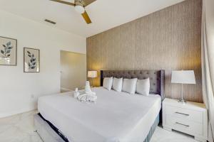 The Play and Stay House