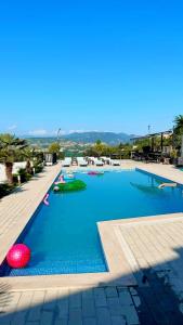 hotel Labyrinth pool