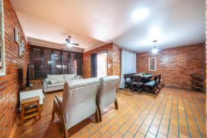 Casa aconchegante perto da praia HN6078