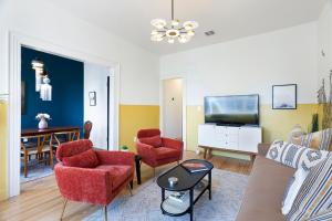 The Blue Comfort & MINS to Newyork City with parking