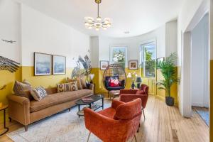 The Blue Comfort & MINS to Newyork City with parking