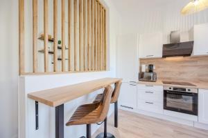 Appartements Modern and Bright 2-Room Apartment in City Center : photos des chambres