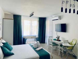 BAMBOO BEACH STUDIO- Sozopol