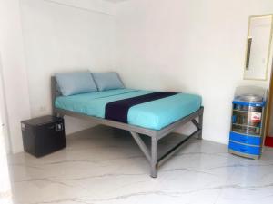 Studio room 2 with AC and kitchenette in the center
