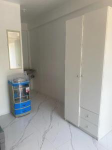 Studio room 2 with AC and kitchenette in the center