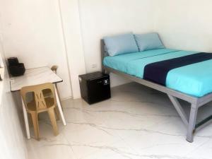 Studio room 2 with AC and kitchenette in the center