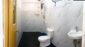 Studio room 2 with AC and kitchenette in the center