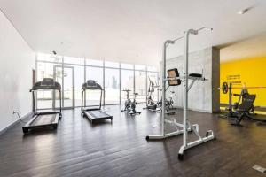 Cómodo moderno apto en Bocagrande a 2 de la playa