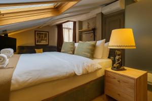 Aleksandr Pera Hotel