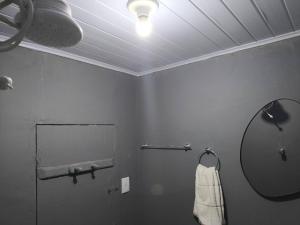 Quarto em lugar tranquilo e bem localizado