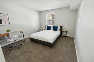 Brentwood A2 I Cozy & Comfy I 2Bd I Free Parking