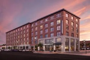Courtyard by Marriott Portland Downtown/Waterfront