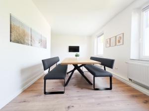 Tolstov Apartments - 3 Room Apartments - Kitchen - Dining Room - 25 min to Messe DUS