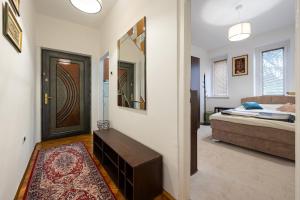 Downtown Apartment Freedom